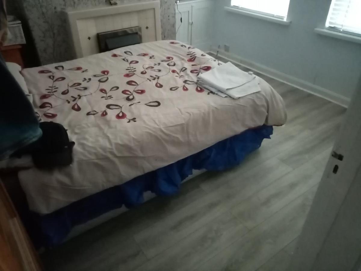 East Available Long Or Short Term Maison d'hôtes Belfast